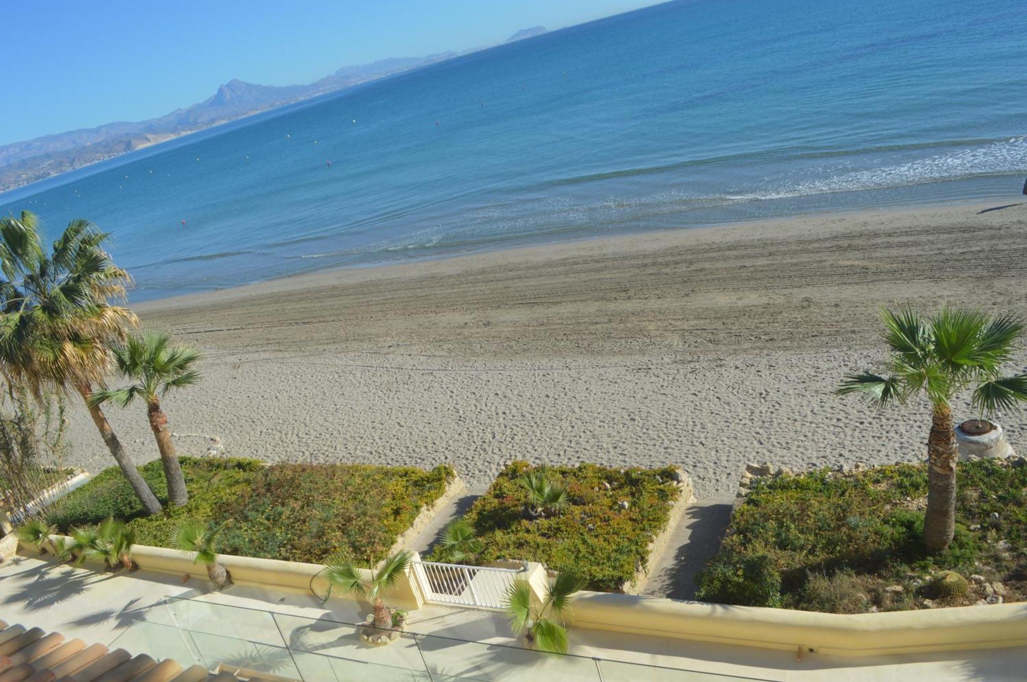 Maravilloso Apartamento Amanecer Cabo A Pie De Playa Y Mar En Chalet Roquetes 알리칸테 외부 사진